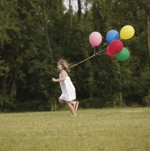 girl-balloons